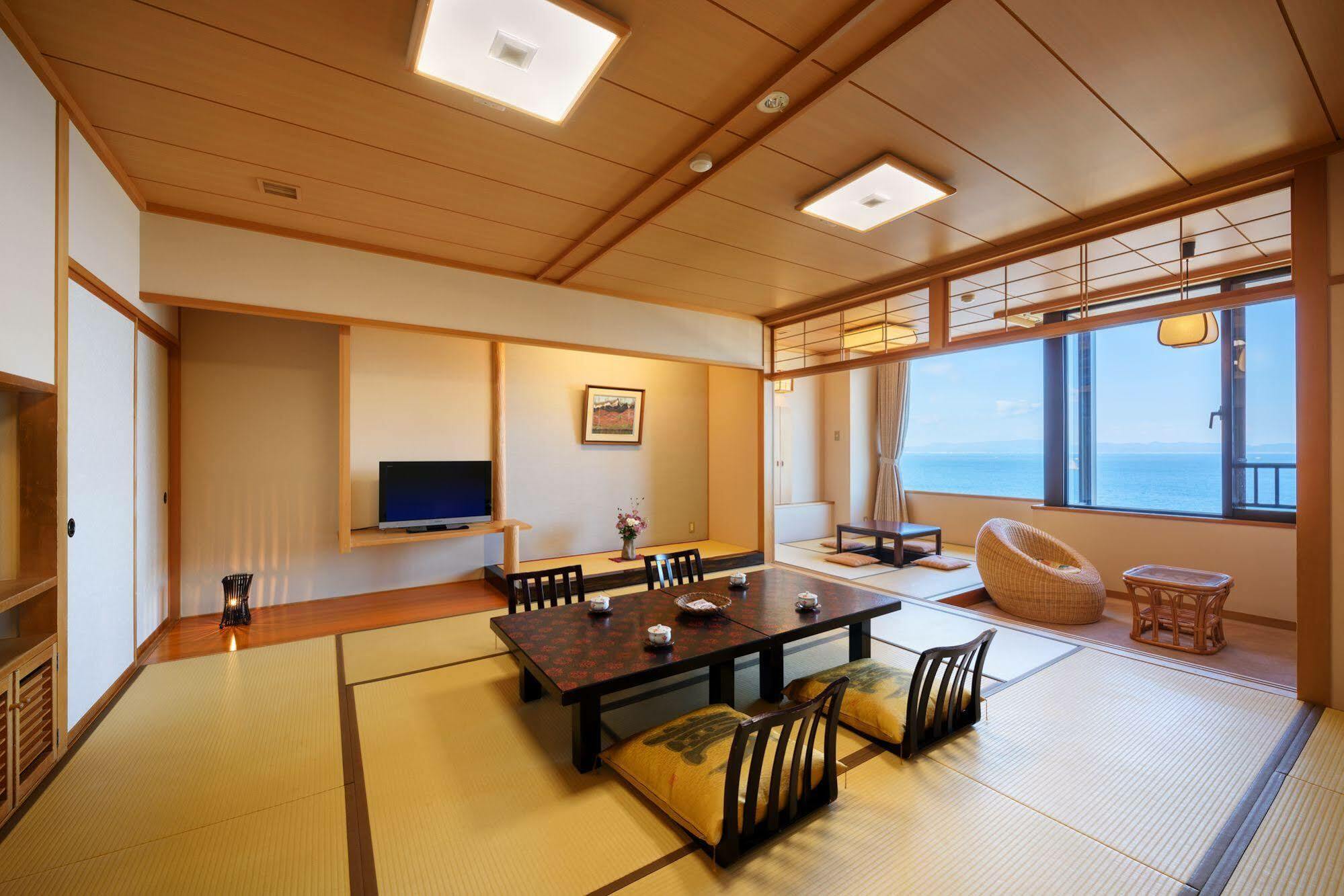 Kaisenkaku Hotel Aomori Exterior photo