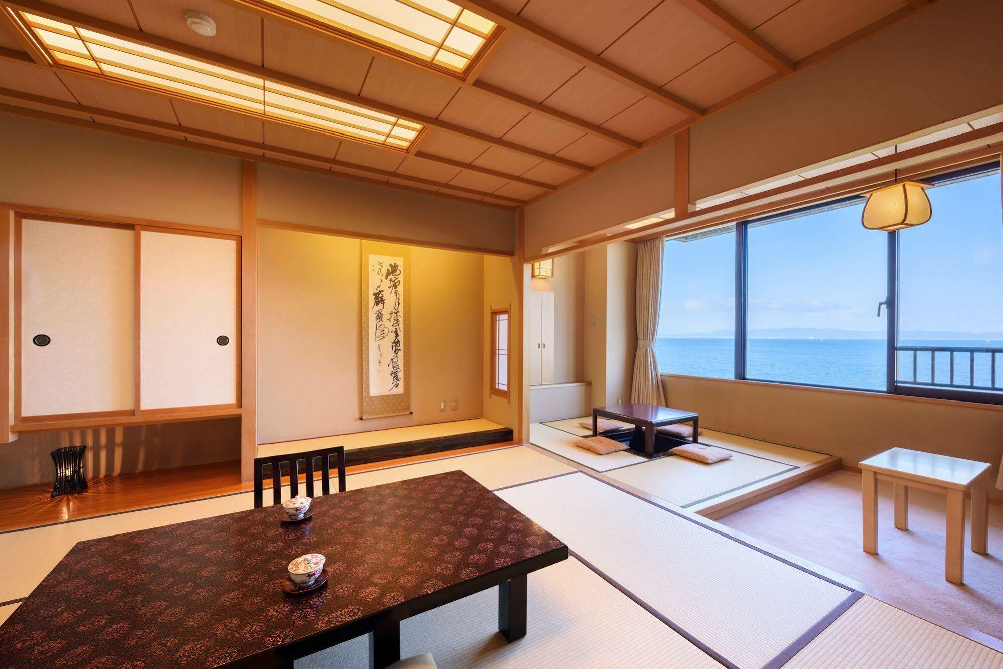 Kaisenkaku Hotel Aomori Exterior photo