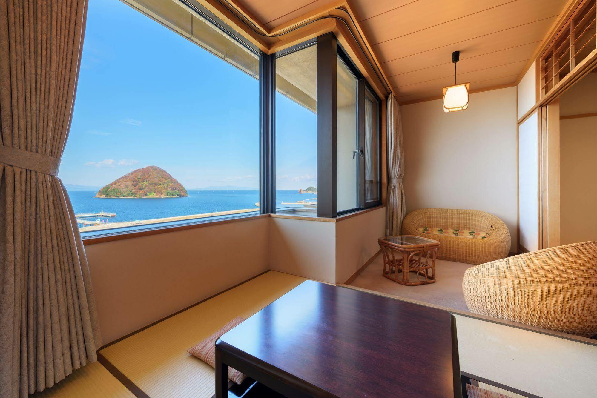 Kaisenkaku Hotel Aomori Exterior photo